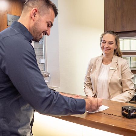 Hotel Osterkrug Husum  Kültér fotó